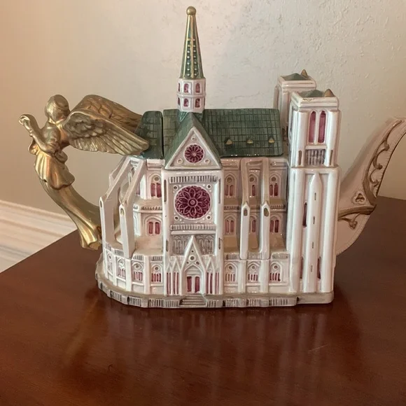 Fitz and Floyd Collectors Series  Places of Worship “Notre Dame Cathedral’ MINT! - Picture 4 of 4